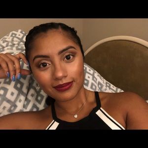 Meet your Posher, Ester